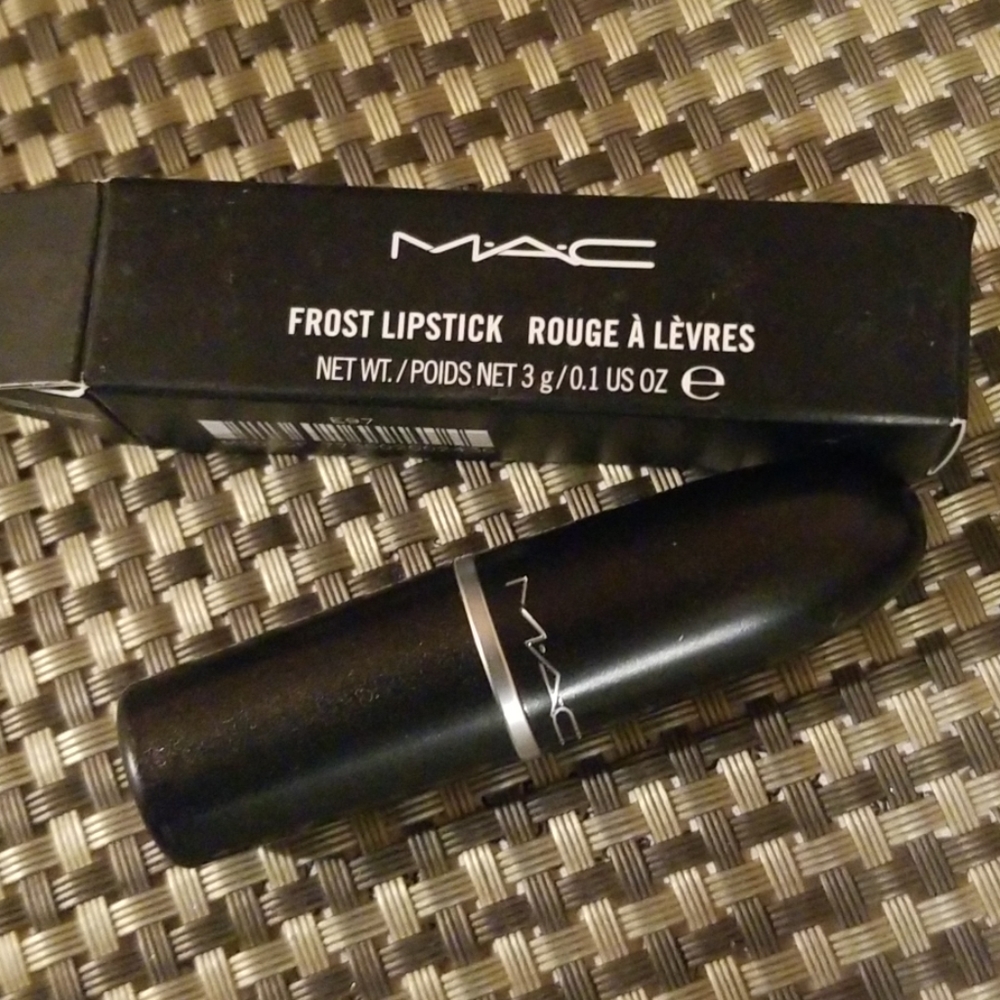 Mac lipstick